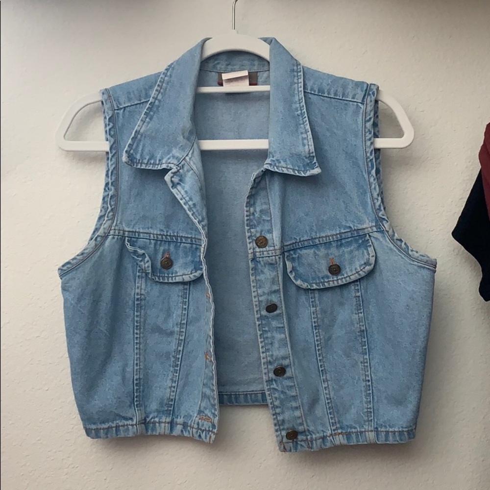 Sleeveless Jean Jacket